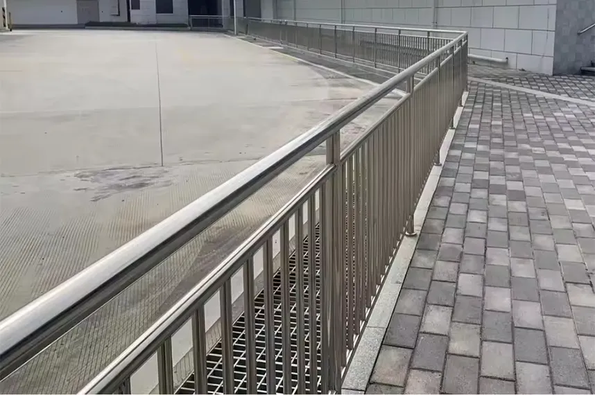 How much does 304 stainless steel railing pipe cost per meter?